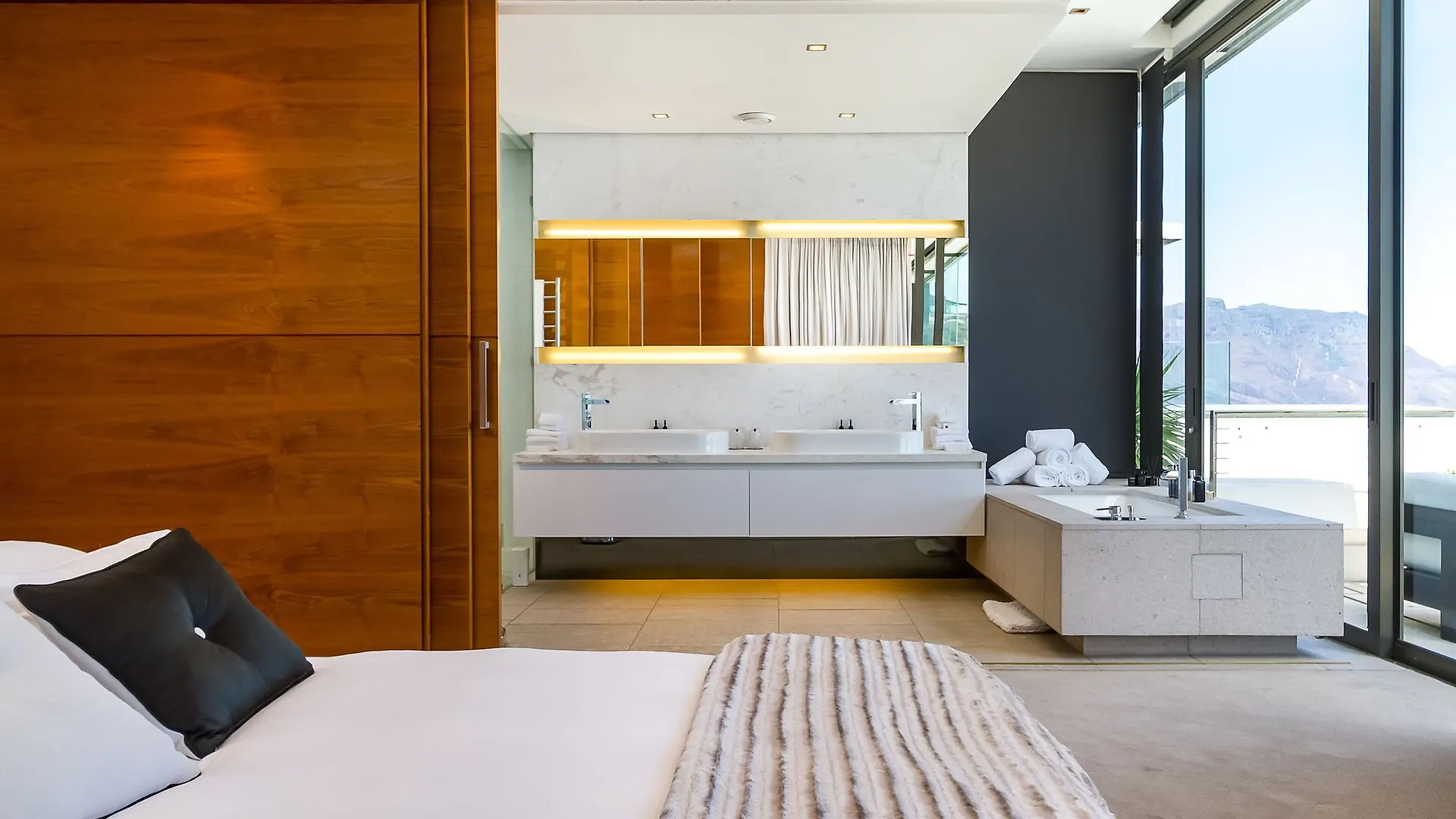 Villa Pentagon Camps Bay
